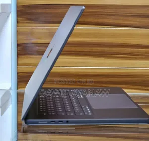 New Apple MacBook Pro 2023 M3 14-Inch 18GB Apple M3 Pro SSD 512GB