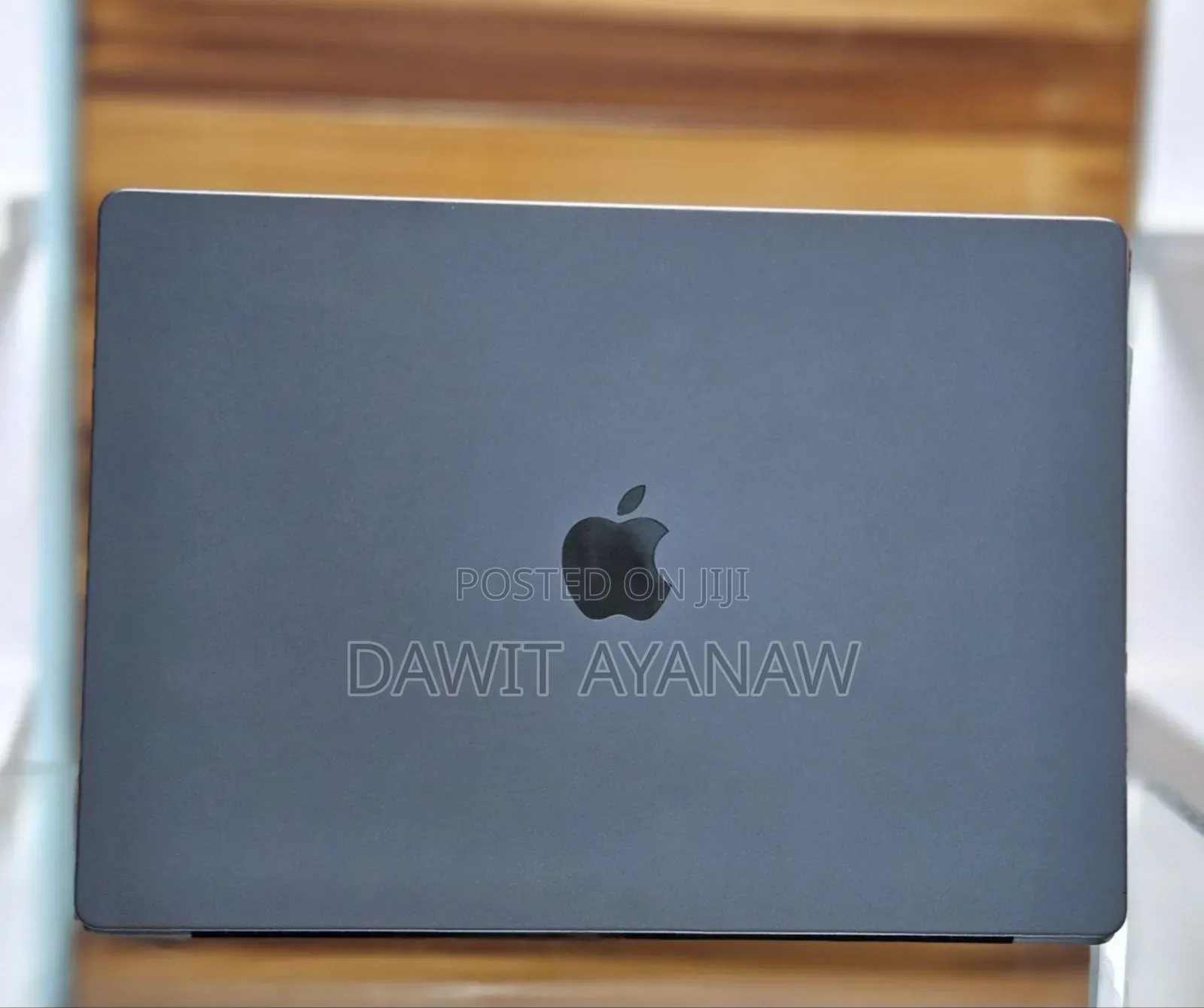 New Apple MacBook Pro 2023 M3 14-Inch 18GB Apple M3 Pro SSD 512GB