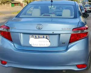 Toyota Yaris 2015 Blue