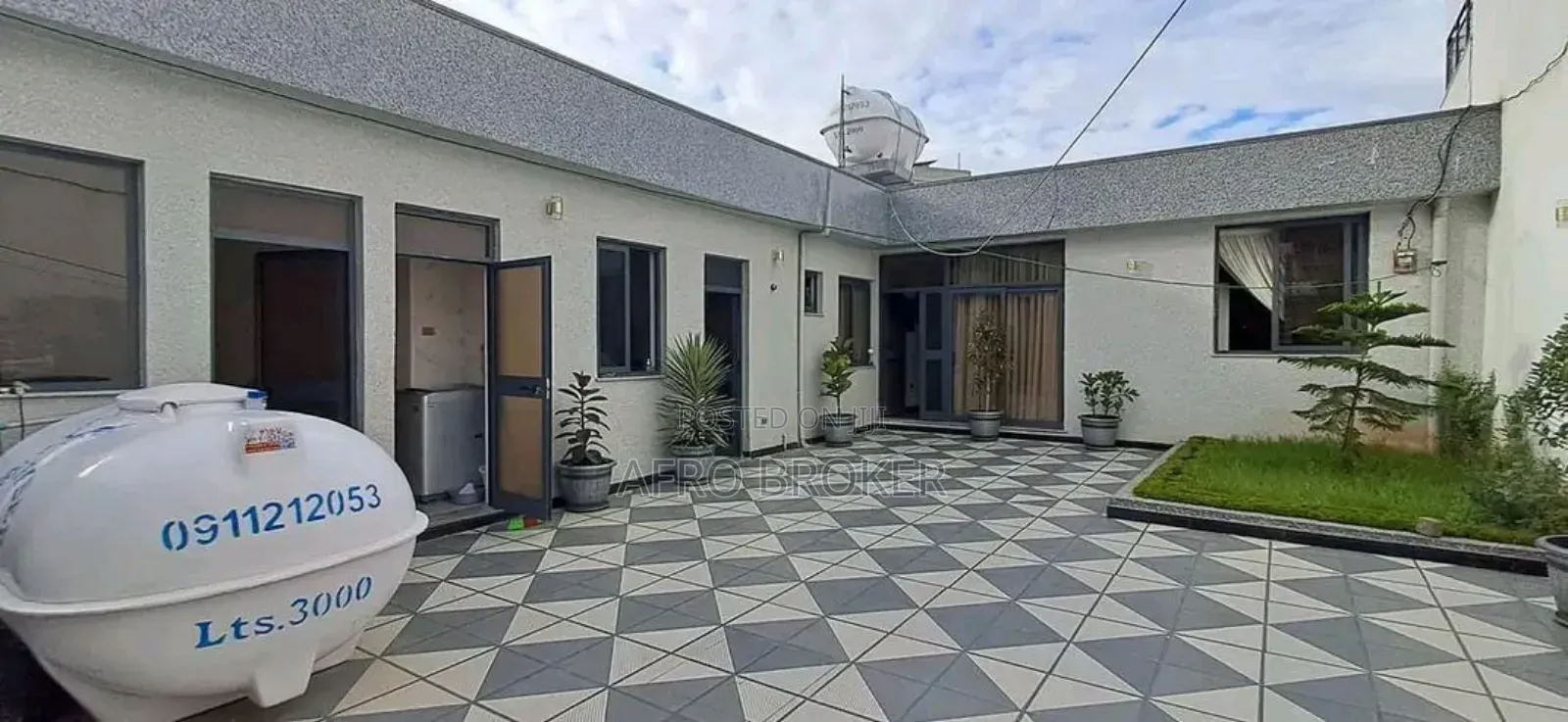 Furnished 5bdrm House in Jemo Anbesa Garaj, Nifas Silk-Lafto for sale