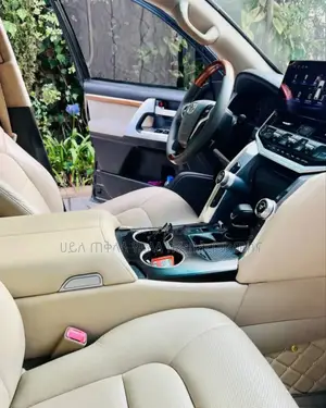 Toyota Land Cruiser 2014 Gray