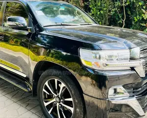 Photo - Toyota Land Cruiser 2014 Gray