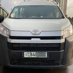 Photo - New Toyota HiAce 2021 White