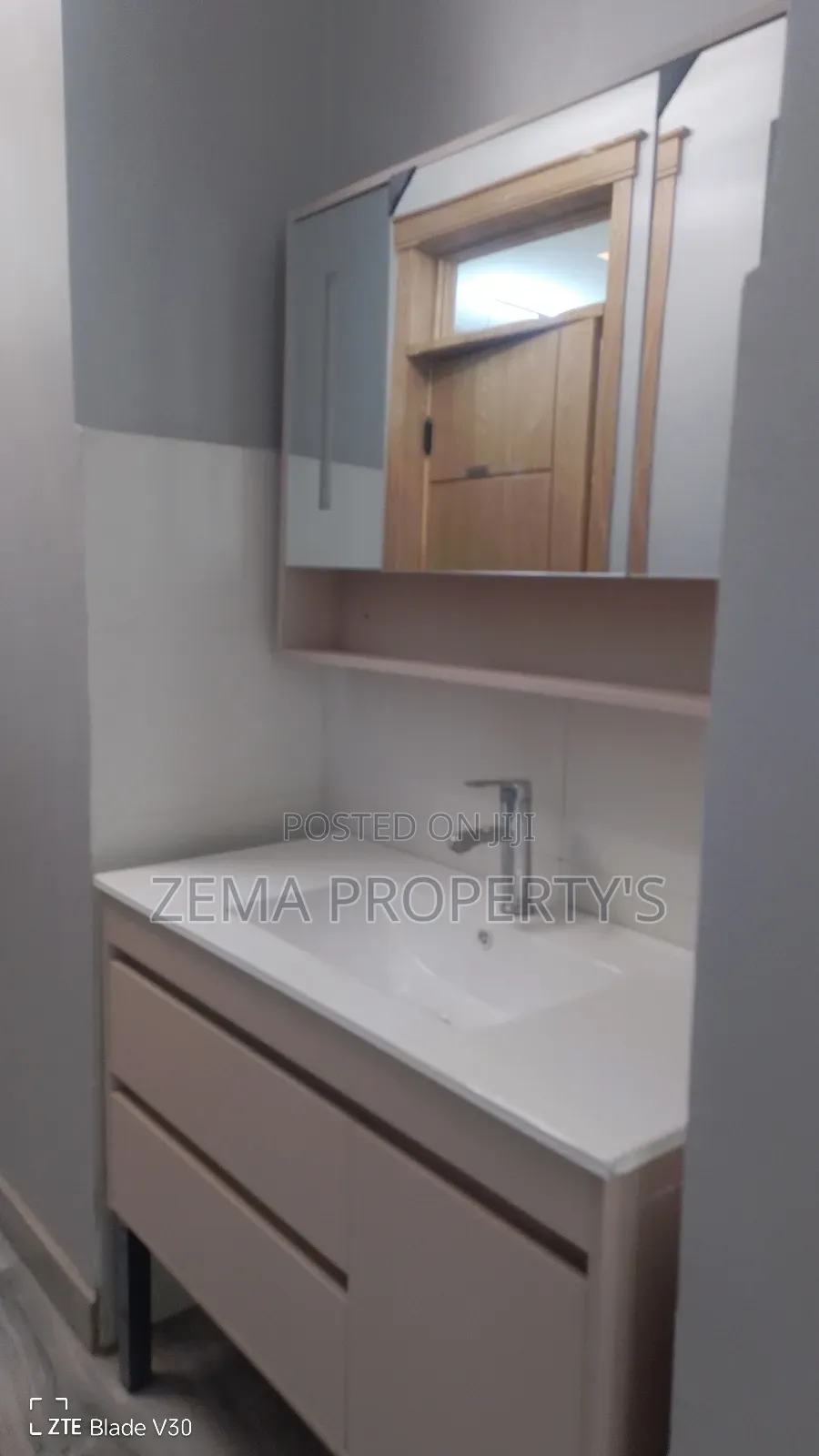 3bdrm Villa in Zema, Bole for rent