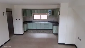 6bdrm House in Bole for rent