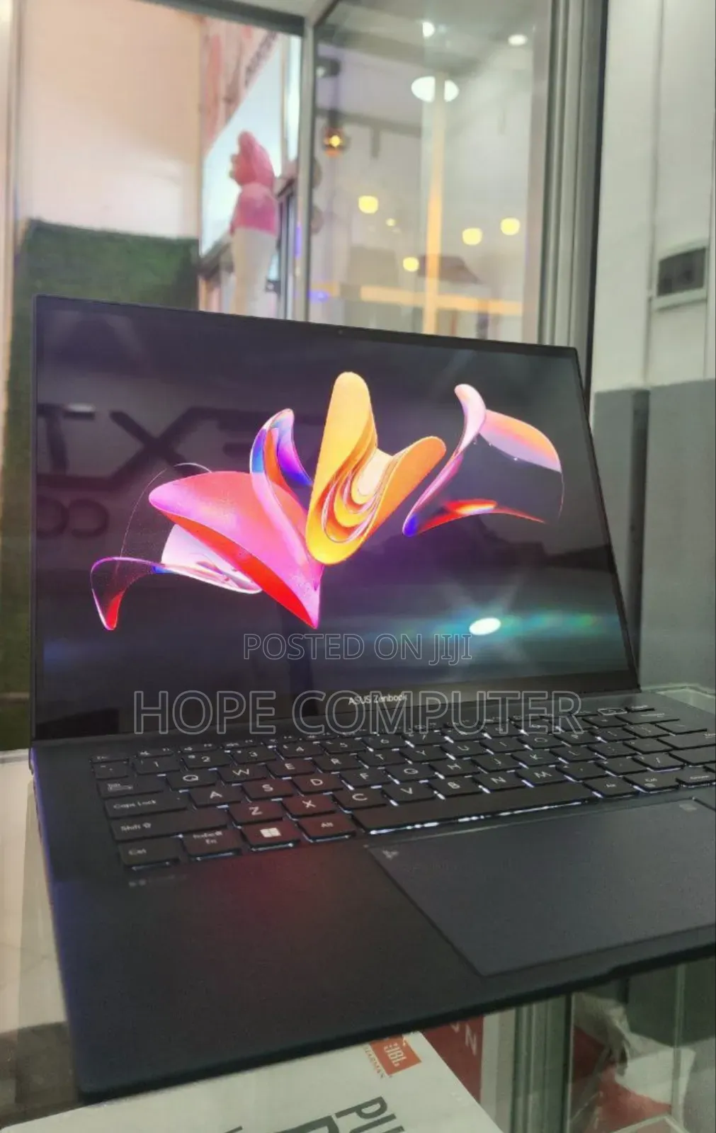 New Laptop Asus ZenBook UX430UQ 16GB Intel Core I7 SSD 512GB