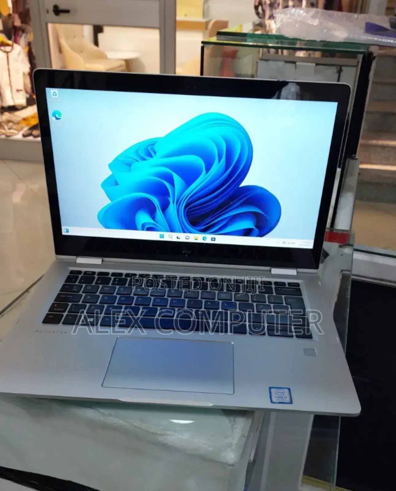 New Laptop HP EliteBook X360 1030 G2 8GB Intel Core I5 SSD 512GB