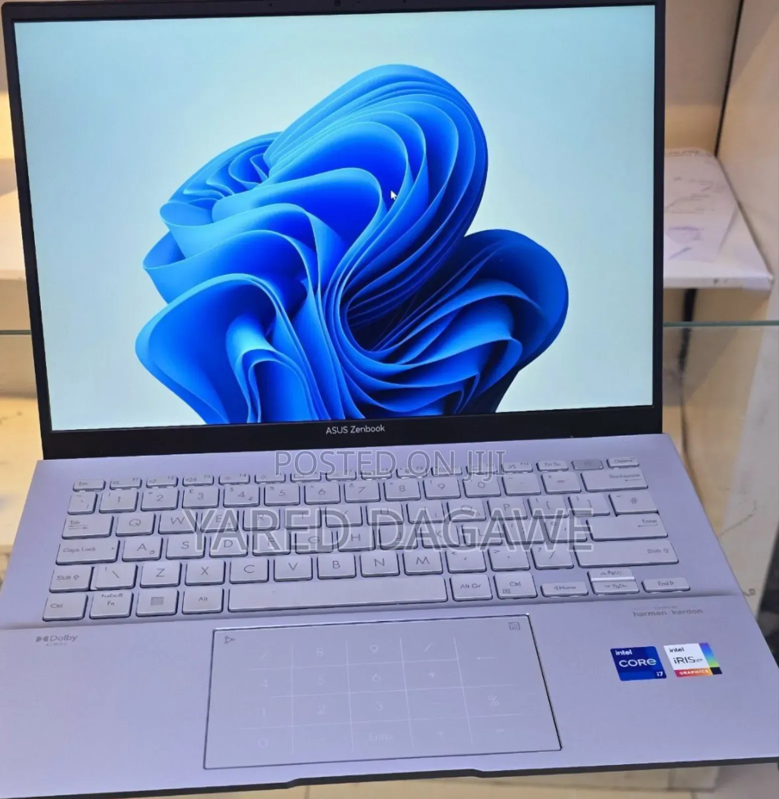 New Laptop Asus ZenBook 13 UX331UN 16GB Intel Core I7 SSD 1T