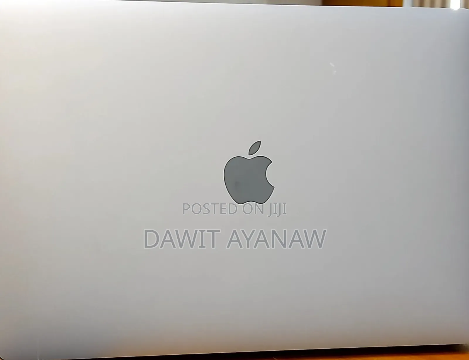 New Laptop Apple MacBook Pro 2022 M2 8GB Apple M2 SSD 256GB