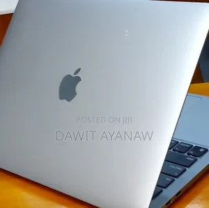 New Laptop Apple MacBook Pro 2022 M2 8GB Apple M2 SSD 256GB