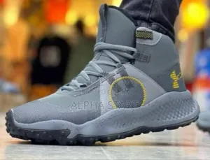 Under Armour O9 High Master Quality Smooth Shoes