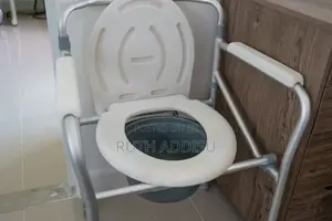 Photo - Commlde Chair45commlde Chair32commode Chair44commode Chair