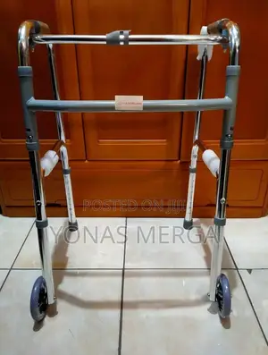 Photo - Truemate-Walker Without Wheels፻孩needs Living Space at Home