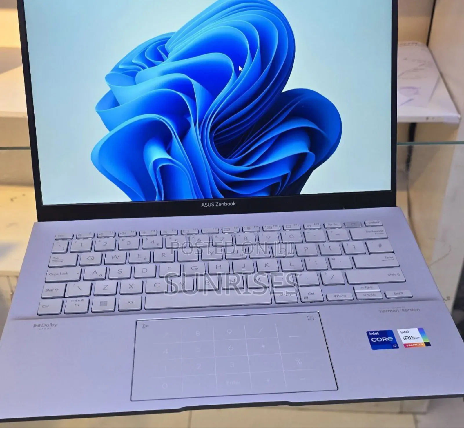 New Laptop Asus Zenbook Flip 13 UX363 16GB Intel Core I7 SSD 1T