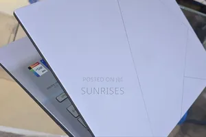 New Laptop Asus Zenbook Flip 13 UX363 16GB Intel Core I7 SSD 1T