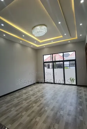 5bdrm Villa in House, Bole for rent