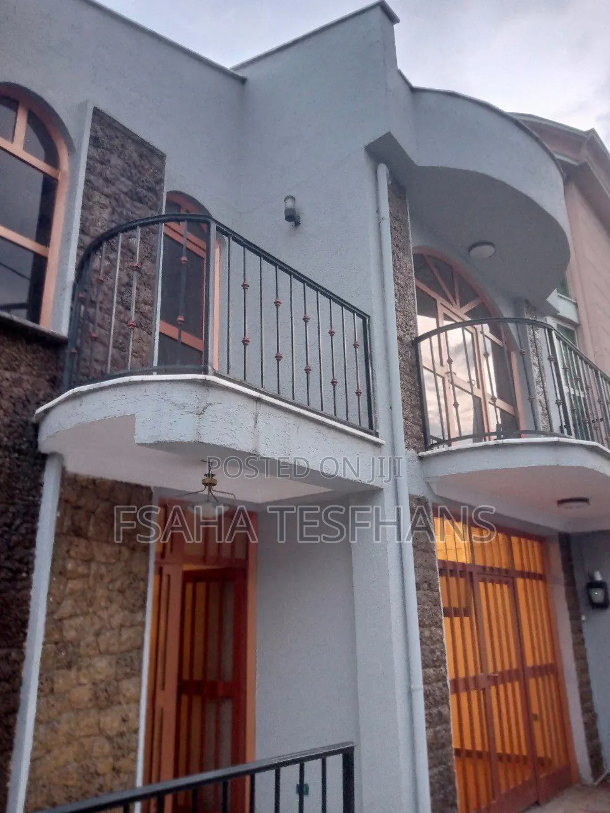 Furnished 5bdrm House in House G+2, Bole for rent