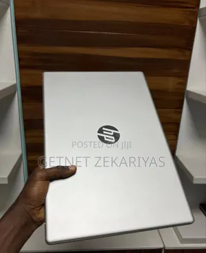 New Laptop HP Stream Notebook 8GB AMD Ryzen 5 SSD 512GB