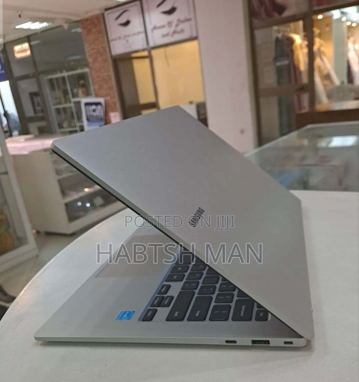 New Laptop Samsung Galaxy Book 2 4GB Intel Pentium SSD 128GB