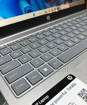 New Laptop HP Stream Notebook 8GB AMD Ryzen 5 SSD 512GB