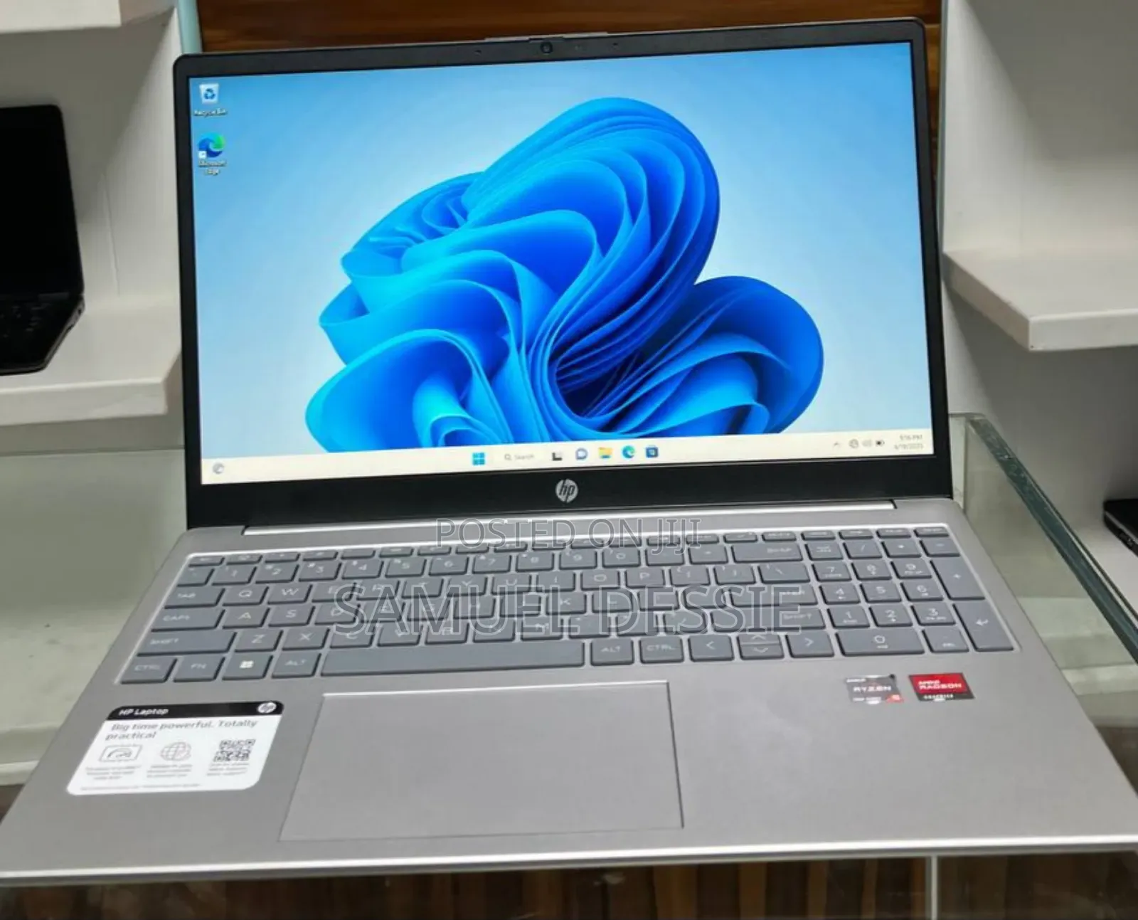 New Laptop HP Stream Notebook 8GB AMD Ryzen 5 SSD 512GB