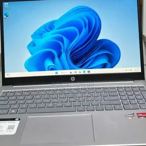 New Laptop HP Stream Notebook 8GB AMD Ryzen 5 SSD 512GB