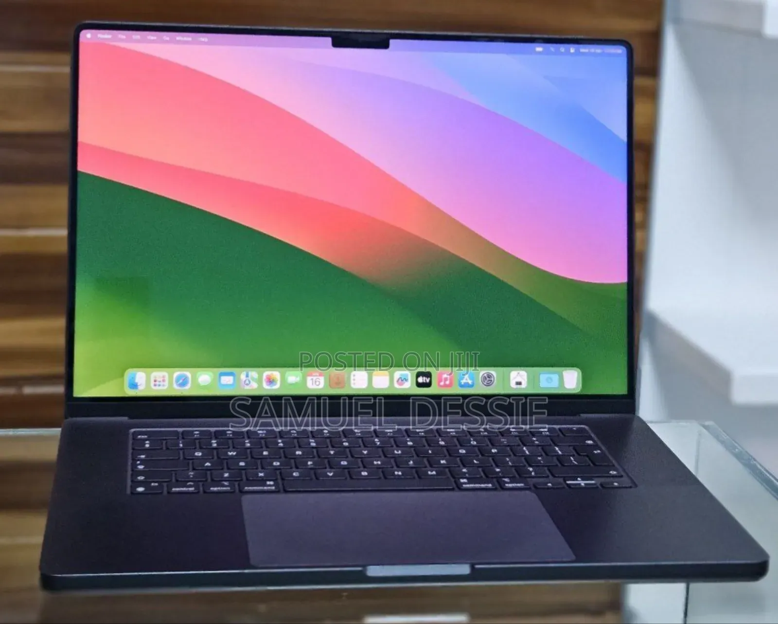 New Apple MacBook Pro 2023 M3 Max 16-Inch 18GB Apple M3 Pro SSD 512GB