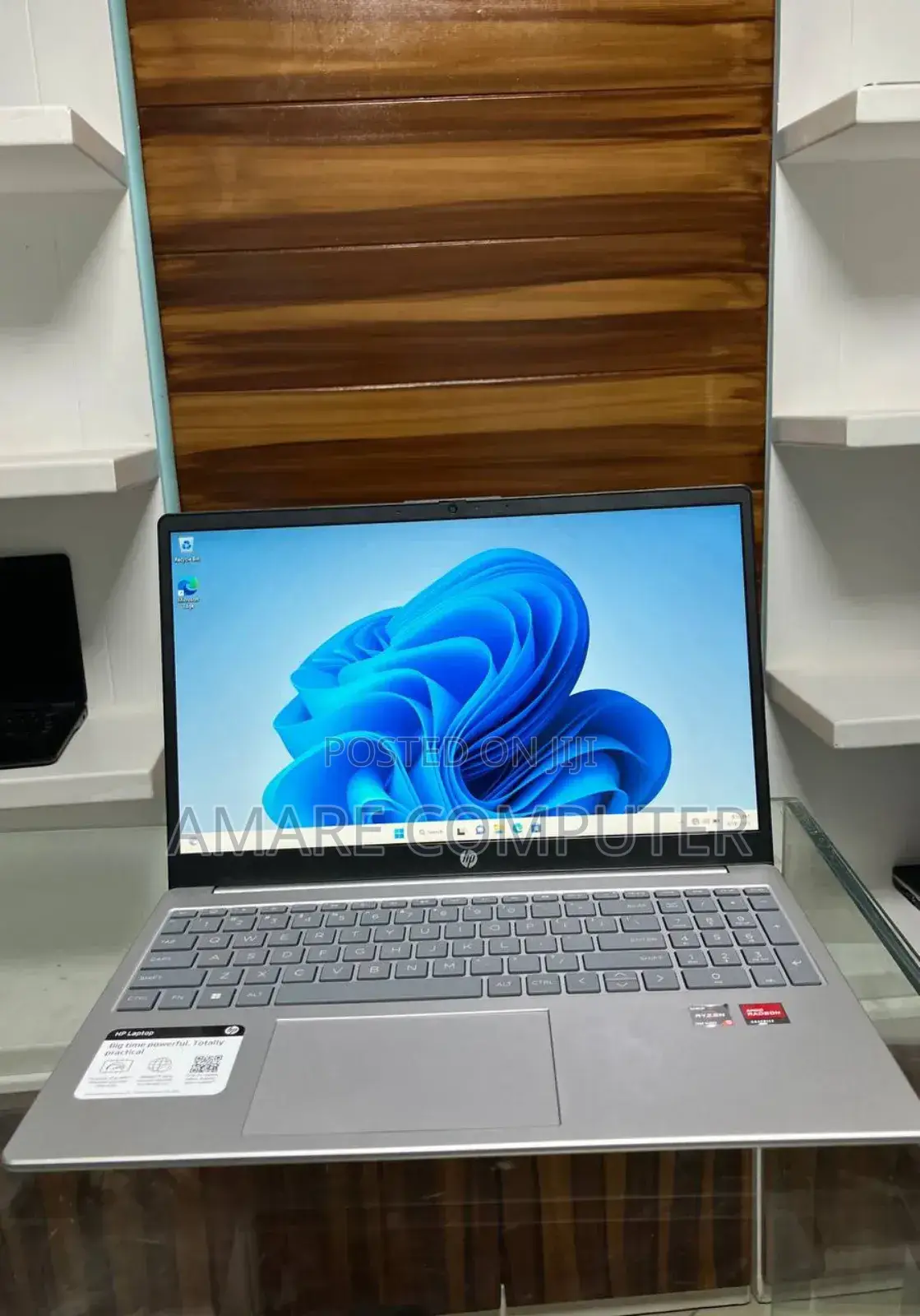 New Laptop HP Stream Notebook 8GB AMD Ryzen 5 SSD 512GB