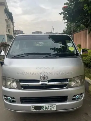 Photo - Toyota HiAce 2007 Silver