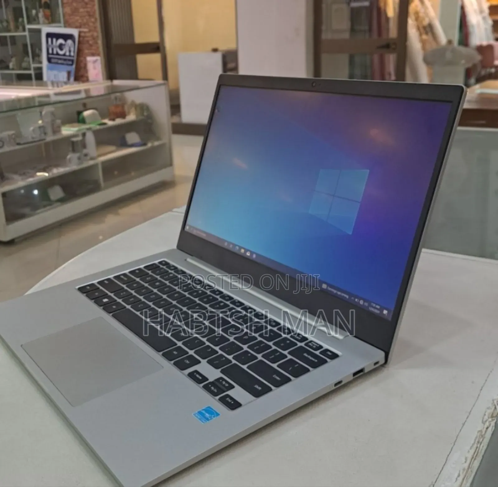 New Laptop HP Stream Notebook 8GB Intel Core i5 SSD 256GB