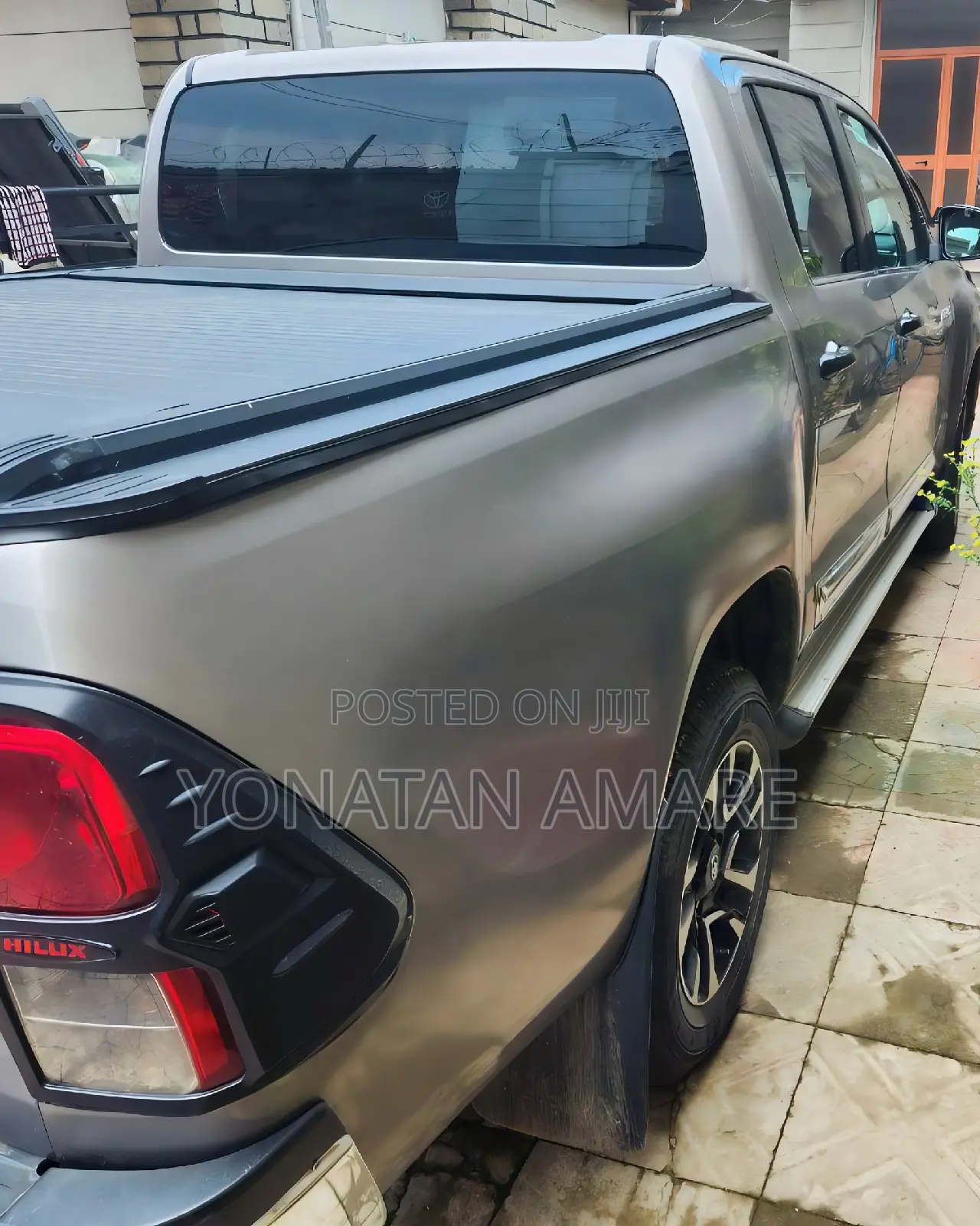 Toyota Hilux 2020 Gold