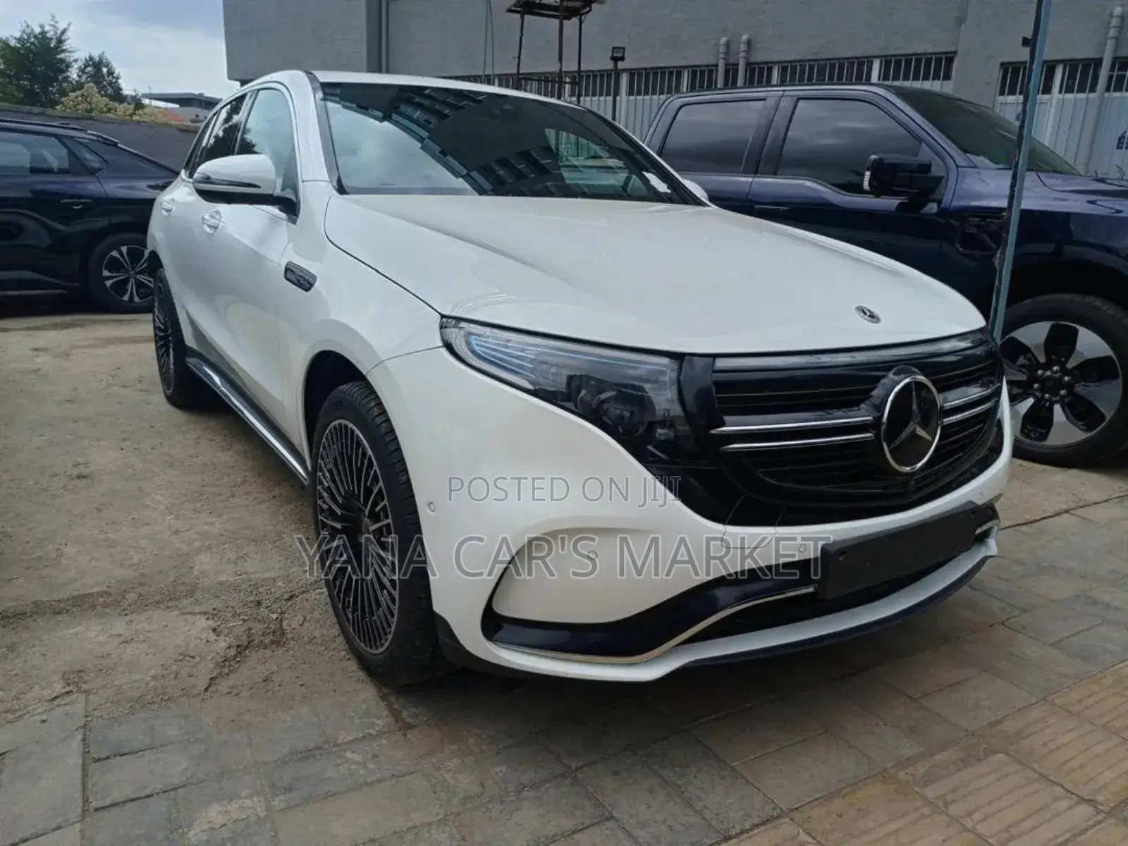 New Mercedes-Benz EQC EQC400 4MATIC 2023 Black