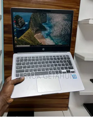 New Laptop HP EliteBook 840 8GB Intel Pentium SSD 256GB