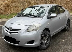 Photo - Toyota Yaris 2007 Silver