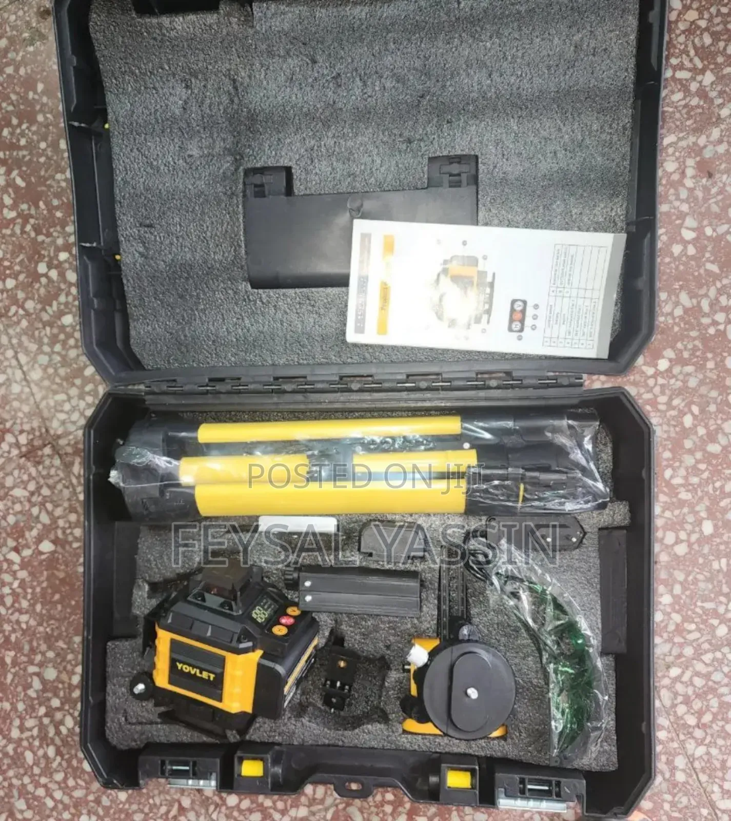 Laser Level Yovlet 360° With Tripod and Accesossry