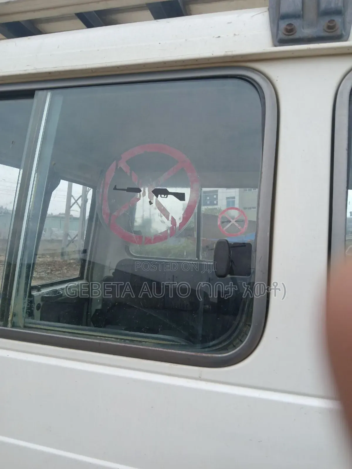 Toyota Land Cruiser 2006 White