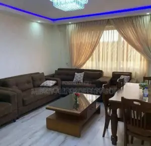 8bdrm House in Bole for sale