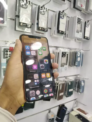 Apple iPhone 11 Pro Max 64 GB Gold