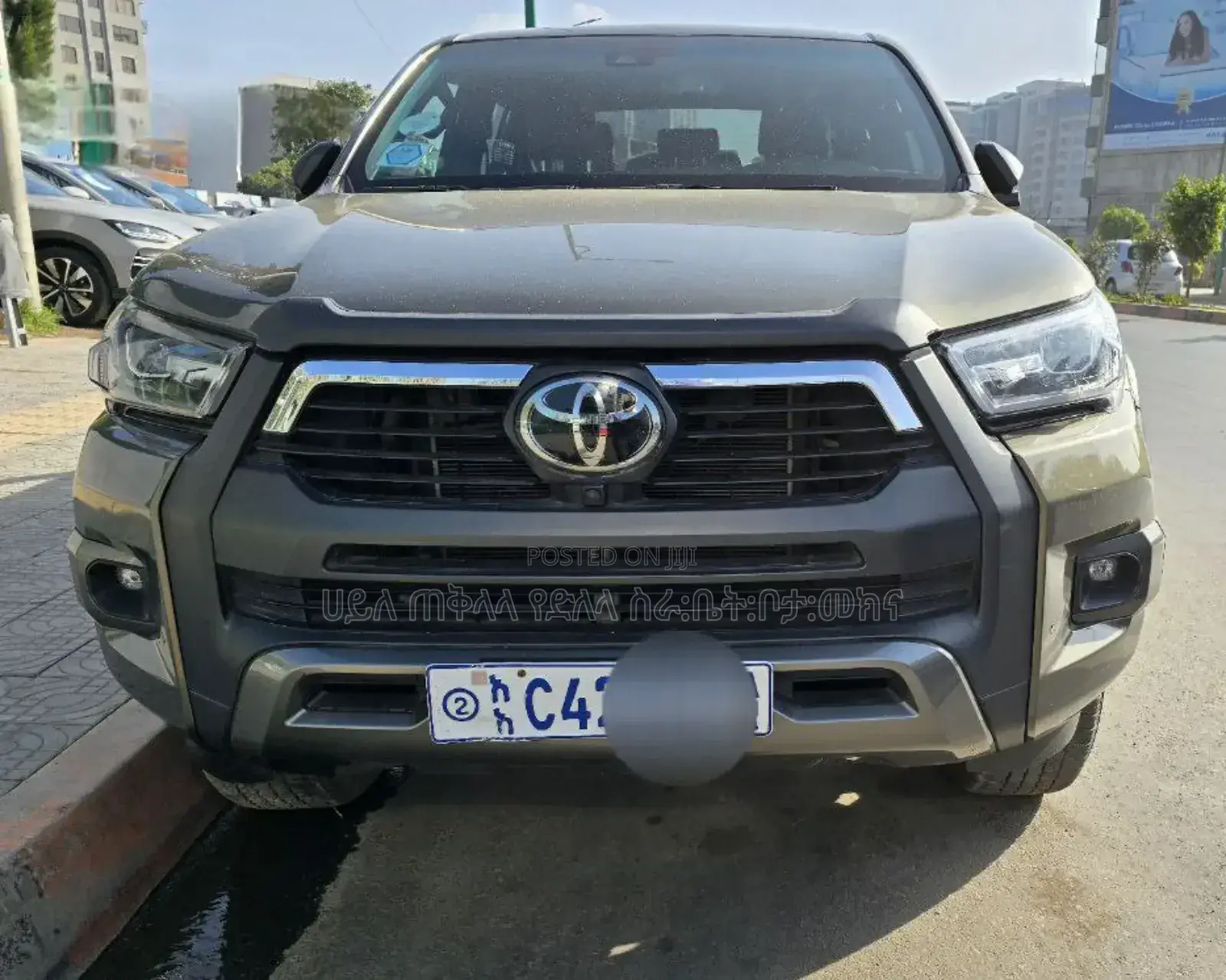 New Toyota Hilux 2023 Green