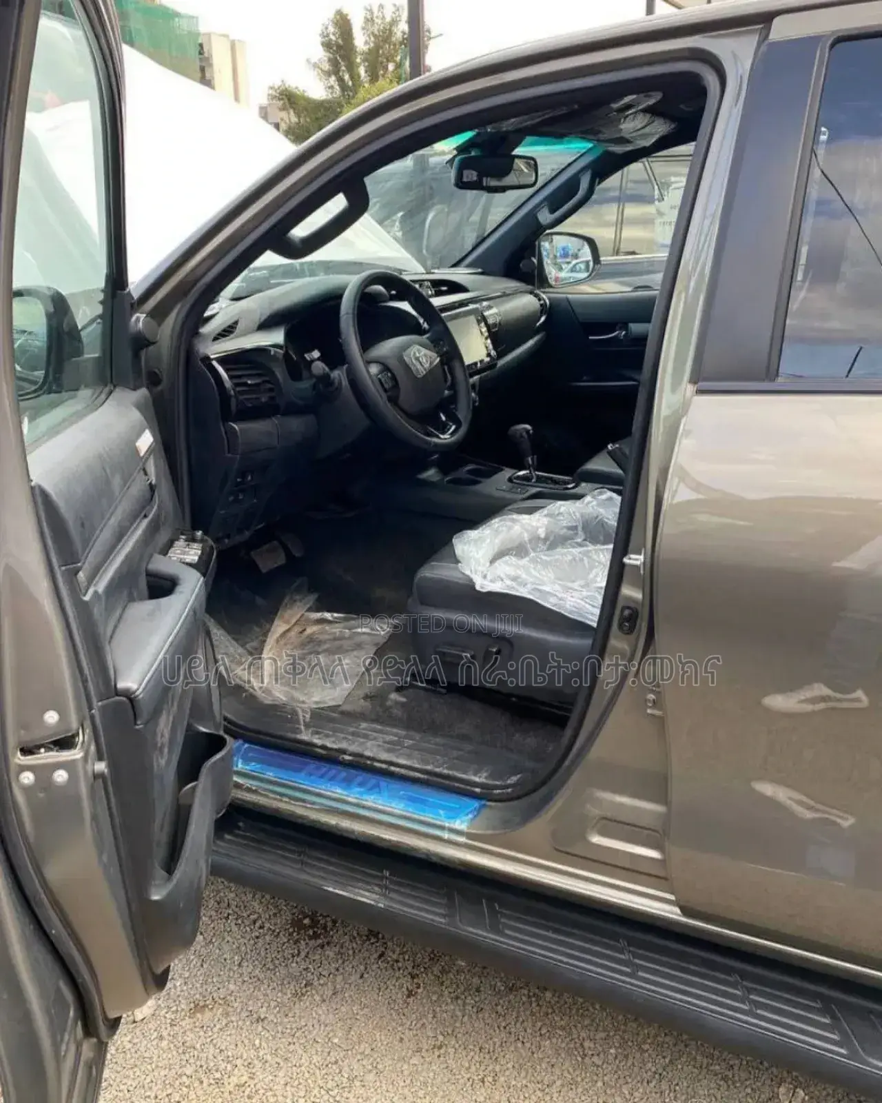 New Toyota Hilux 2023 Green