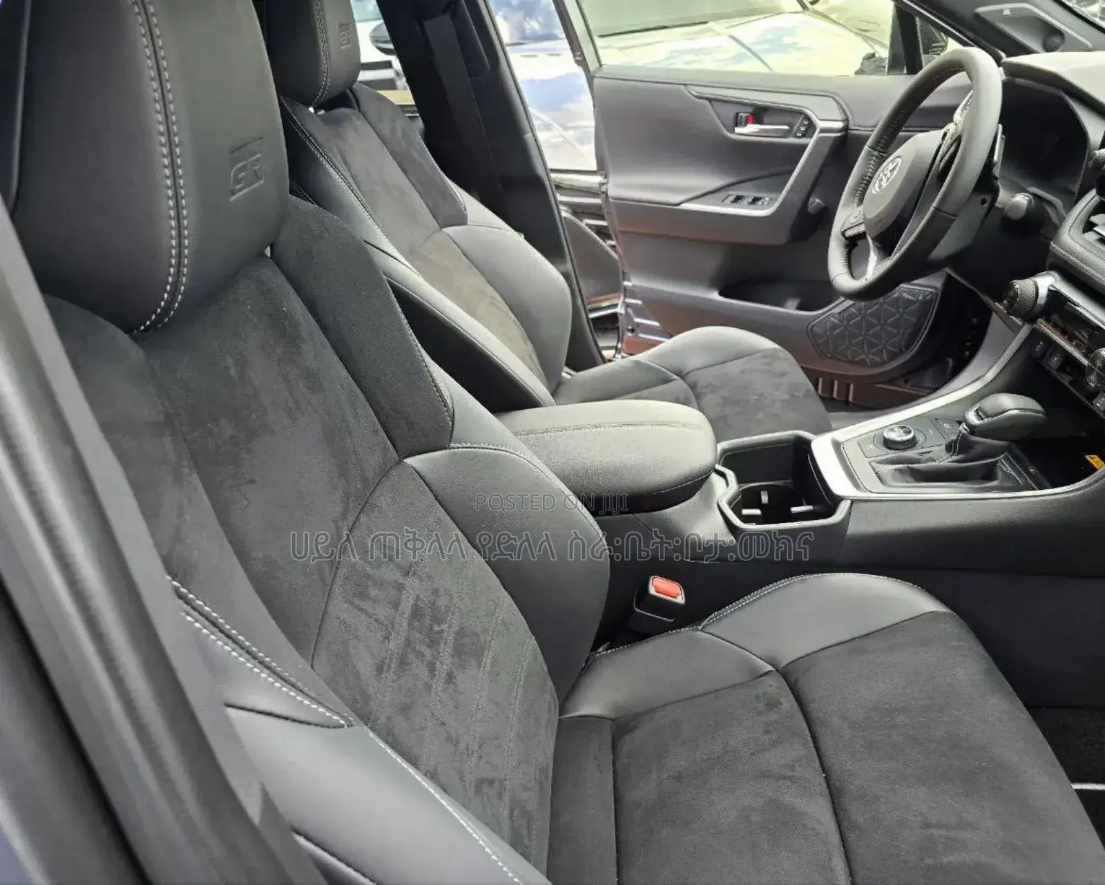 New Toyota RAV4 Hybrid 2024 Gray