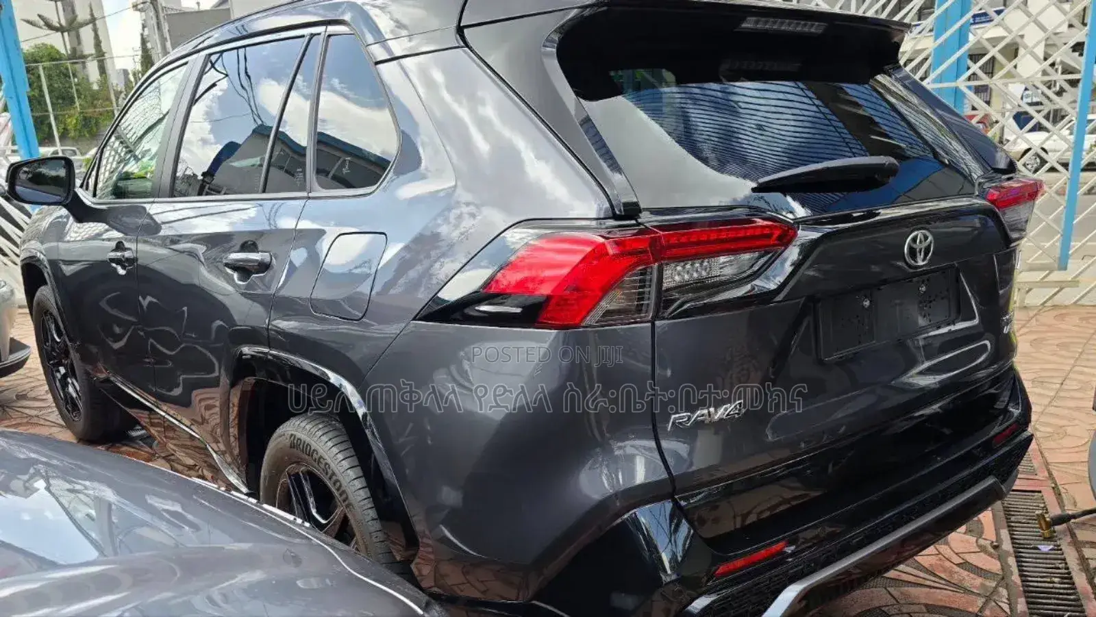 New Toyota RAV4 Hybrid 2024 Gray