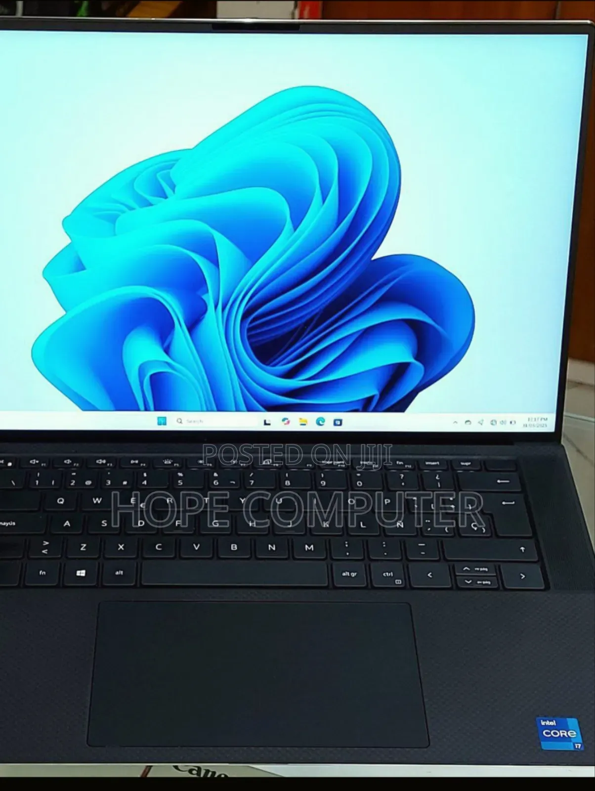 New Laptop Dell XPS 15 16GB Intel Core i7 SSD 1T