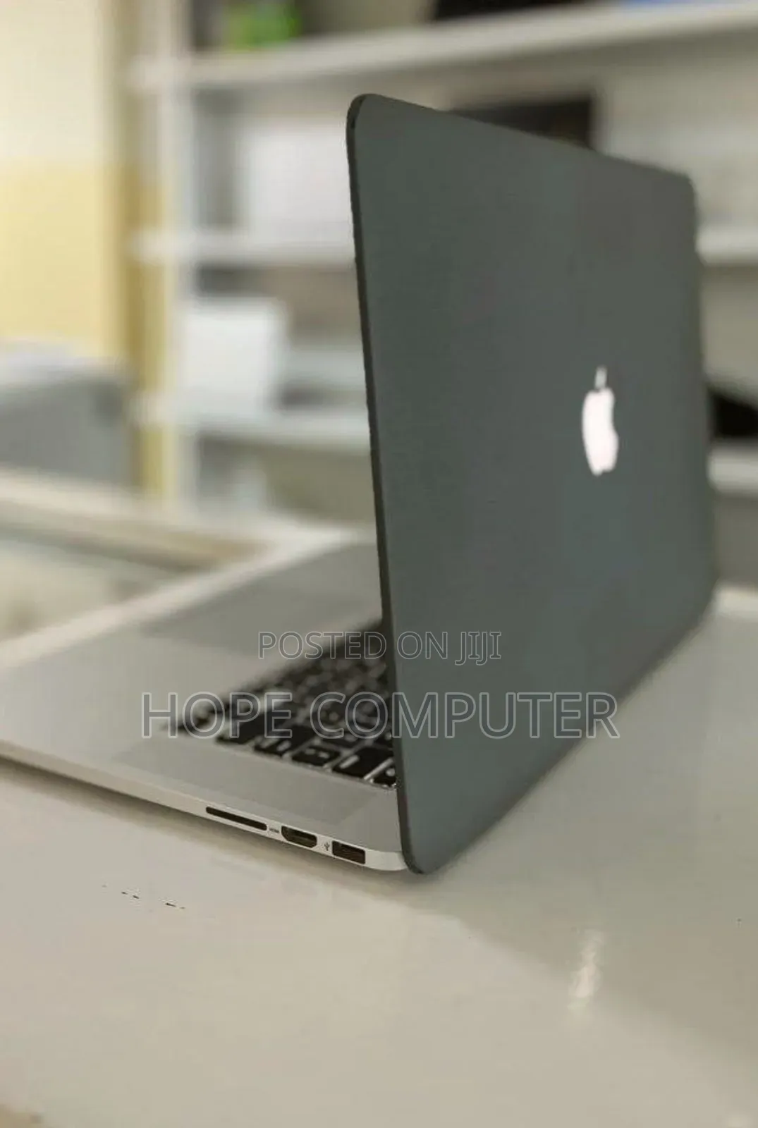 New Laptop Apple MacBook Pro 2015 16GB Intel Core I7 SSD 256GB