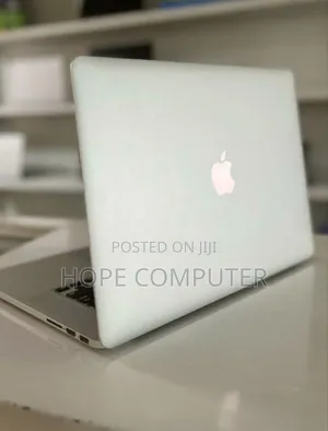 New Laptop Apple MacBook Pro 2015 16GB Intel Core I7 SSD 256GB