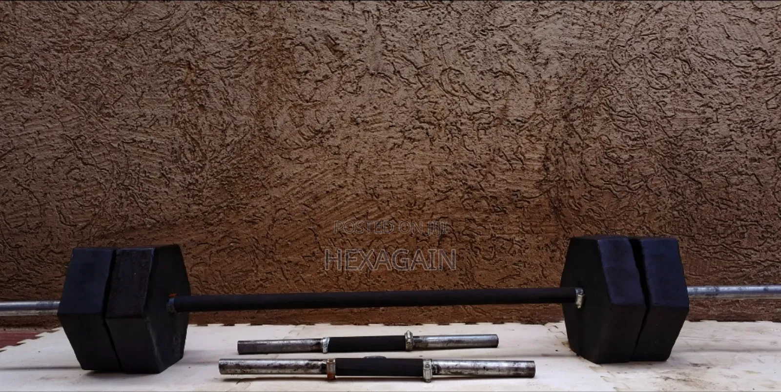 ለዳምቤልና ባርቤል የሚሆኑ ስድስት ጎን ያላቸው ባለ ጎማ ፕሌቶች