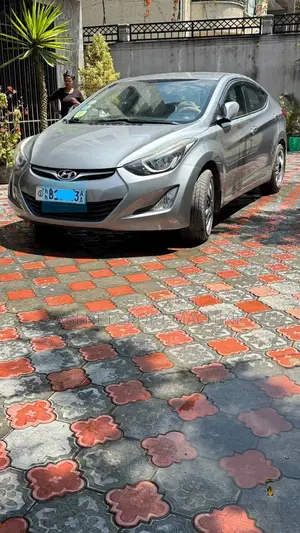 Photo - Hyundai Elantra SE 4dr Sedan (1.8L 4cyl 6M) 2015 Silver