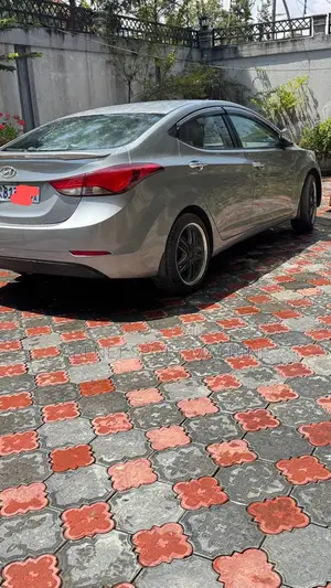 Hyundai Elantra SE 4dr Sedan (1.8L 4cyl 6M) 2015 Silver