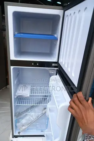 Social Refrigerator 250