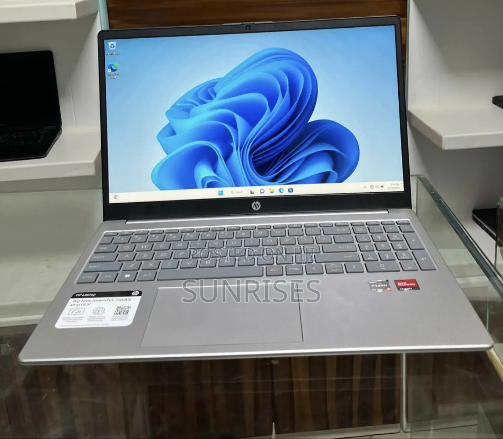 New Laptop HP Stream Notebook 8GB AMD Ryzen 5 SSD 512GB